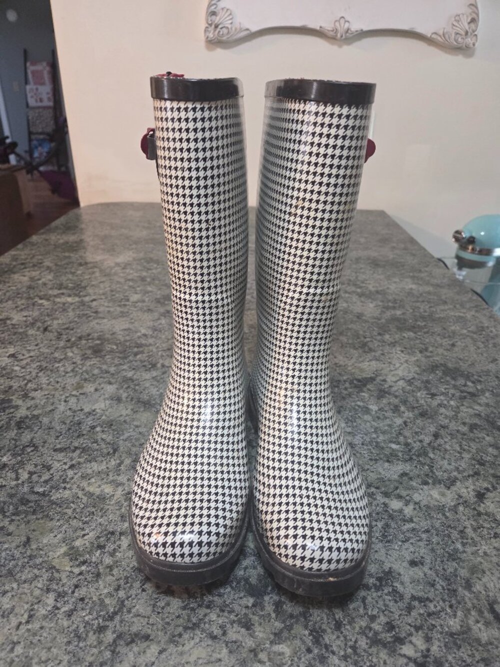 Austin Trading Company Black & White Rubber Rain Boots Size 9